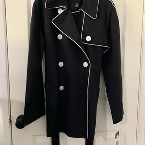 CHAPS Women’s Coat, Size: Meduim, Color: Black w/ White Piping Trim Light Weight